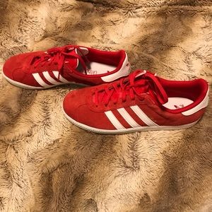 Adidas gazelle size 6.5 Y